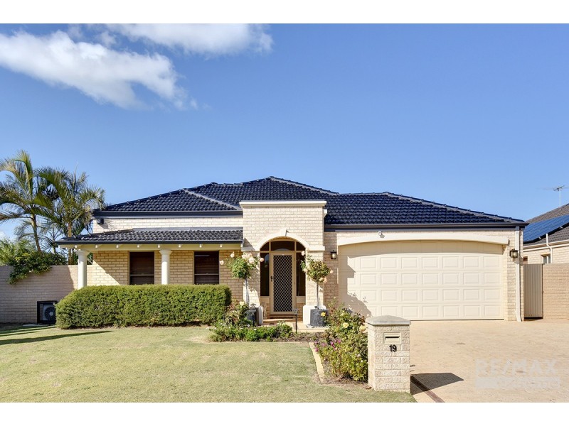 19 Bodrum Crescent, Mindarie WA 6030