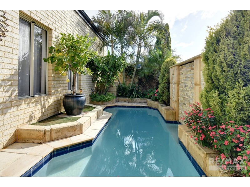 19 Bodrum Crescent, Mindarie WA 6030