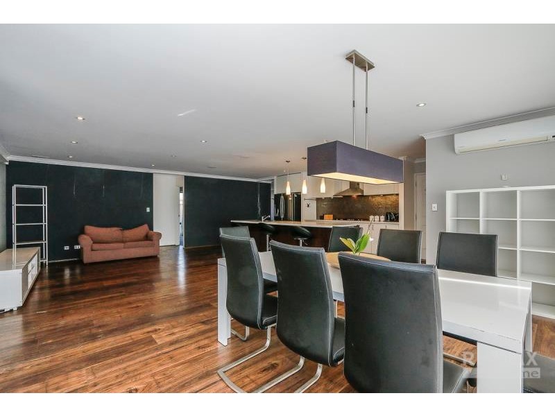 50 Vanderlin Crescent, Ridgewood WA 6030