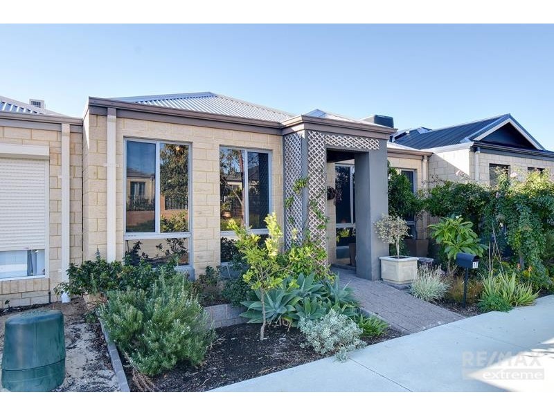 17 Micrantha Way, Banksia Grove WA 6031