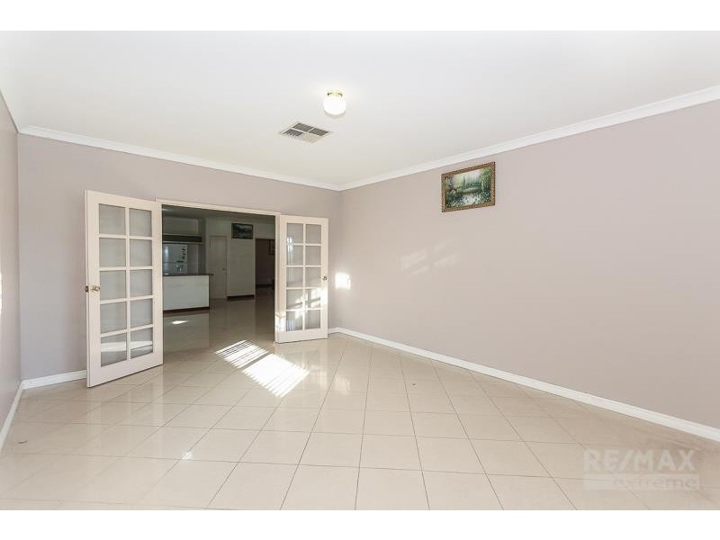 15 Terrigal Pass, Tapping WA 6065