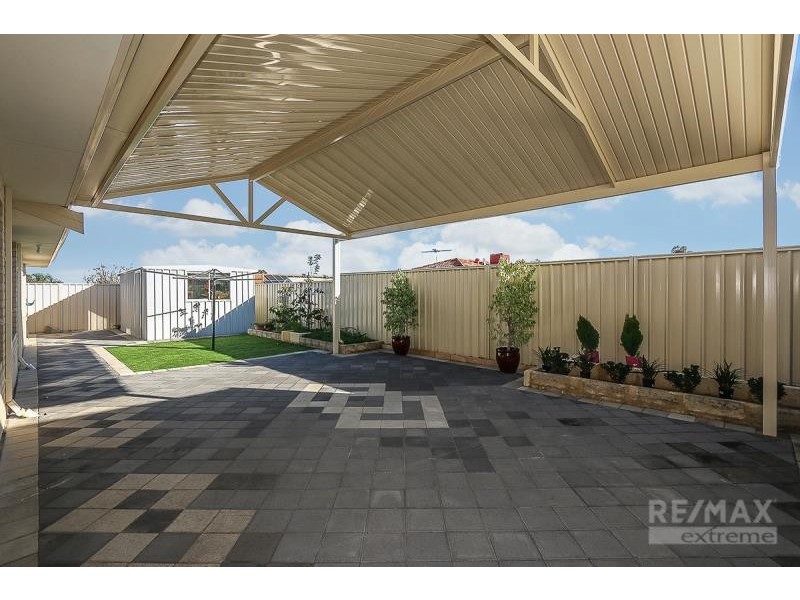 15 Terrigal Pass, Tapping WA 6065