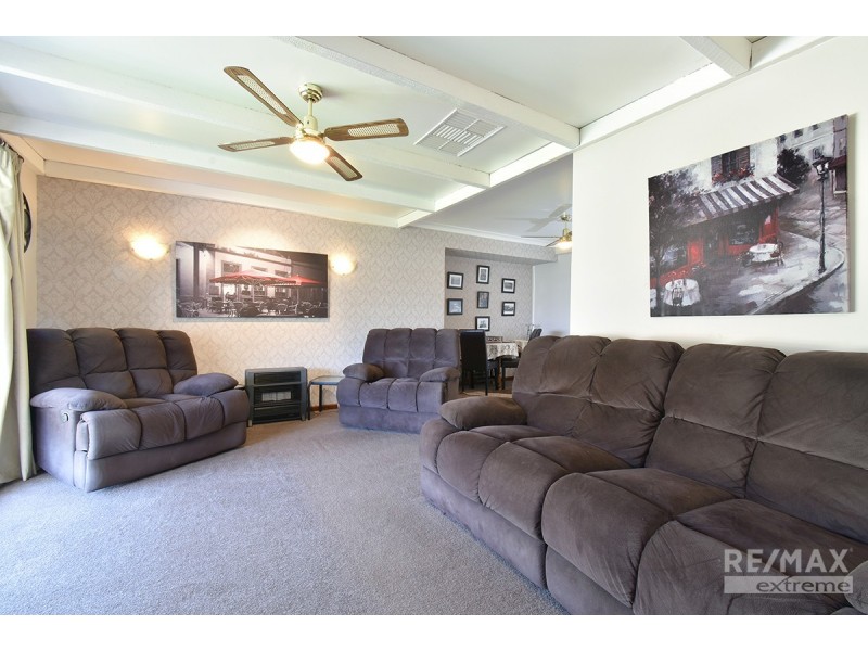 42 Paltara Way, Wanneroo WA 6065