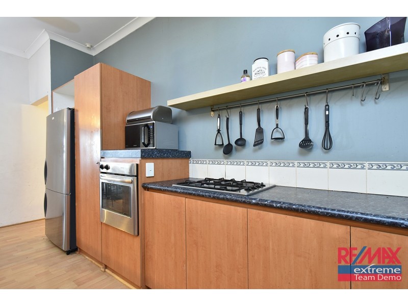 2 Hinckley Parkway, Hocking WA 6065