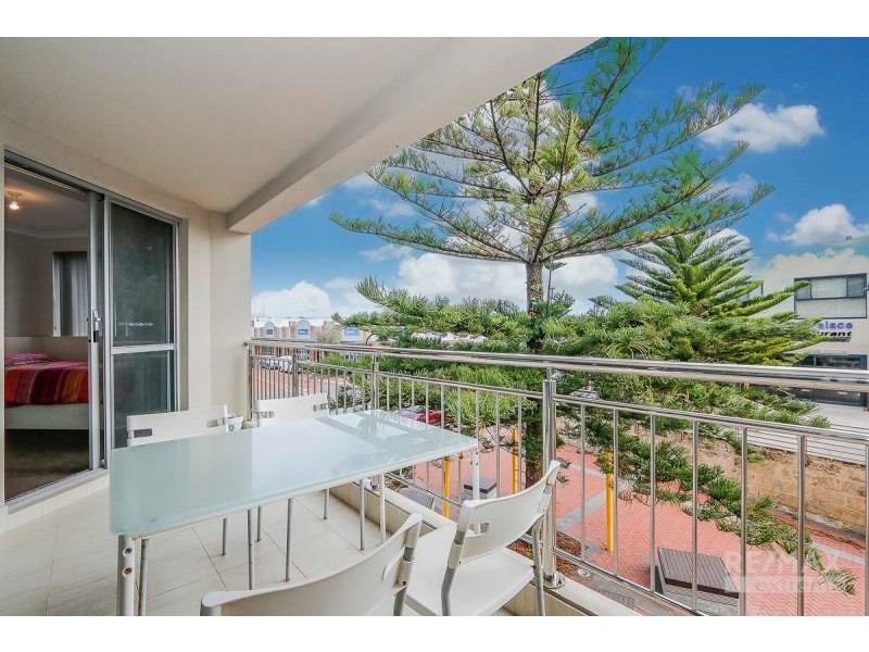 1/2 Bouvard Walk, Clarkson WA 6030