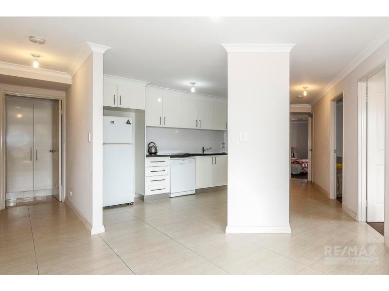 1/2 Bouvard Walk, Clarkson WA 6030