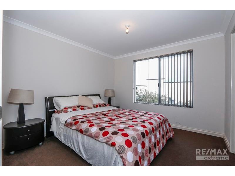 1/2 Bouvard Walk, Clarkson WA 6030