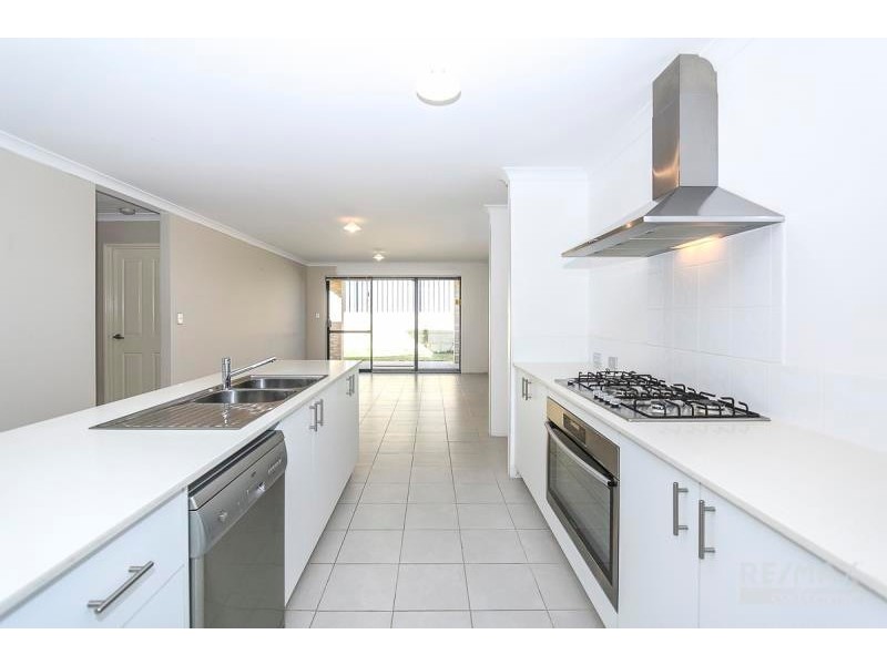 48 Leschenault Loop, Banksia Grove WA 6031