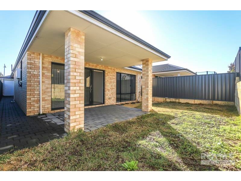 48 Leschenault Loop, Banksia Grove WA 6031