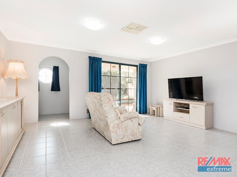 6/10 Langbank Close, Kinross WA 6028