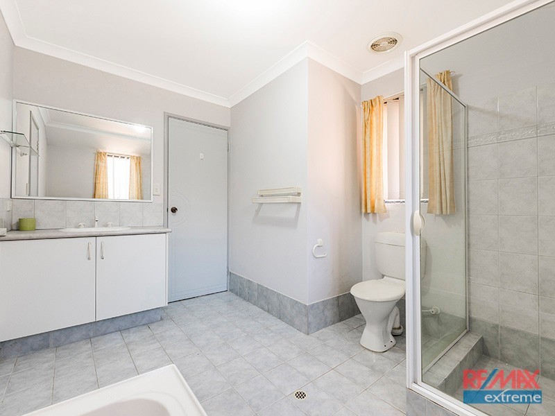 6/10 Langbank Close, Kinross WA 6028