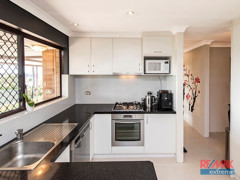 160 Caridean Street, Heathridge WA 6027