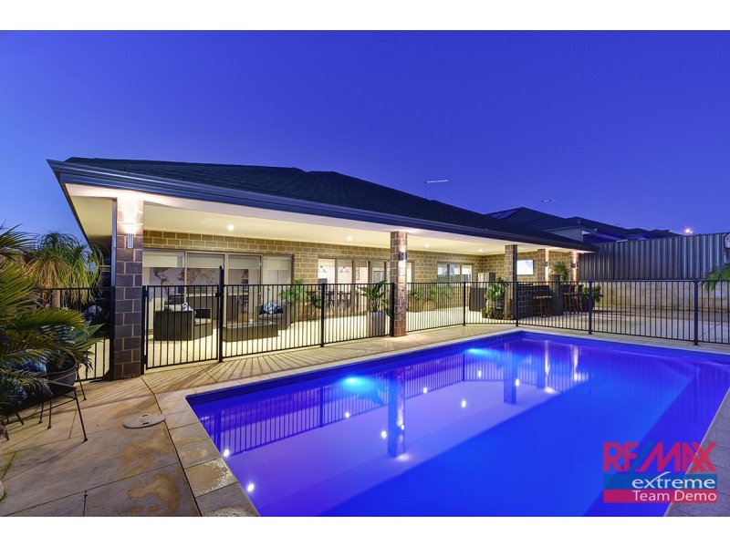 17 Redheart Road, Carramar WA 6031
