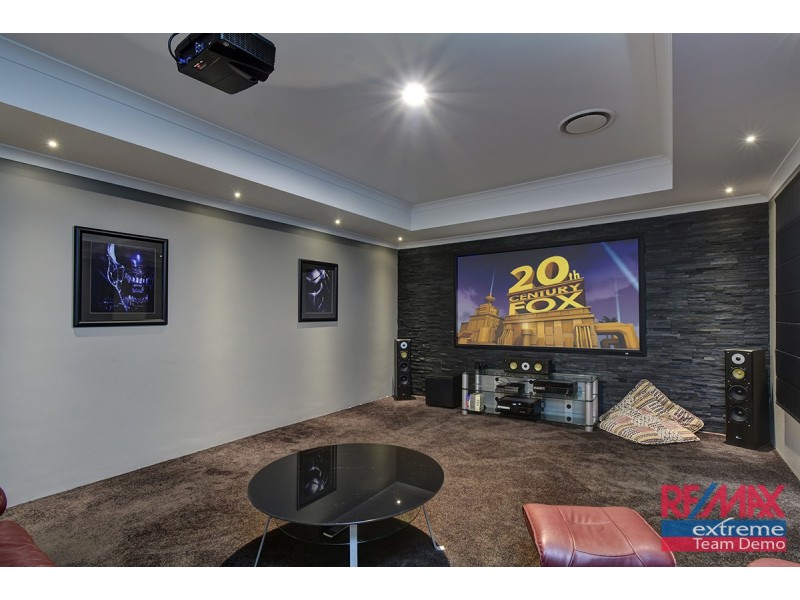 17 Redheart Road, Carramar WA 6031