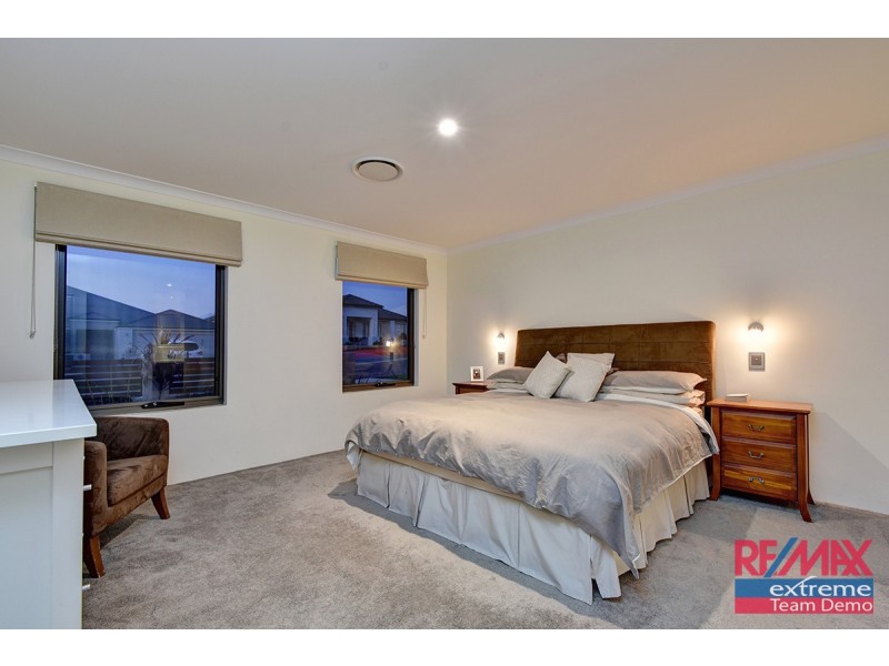 17 Redheart Road, Carramar WA 6031