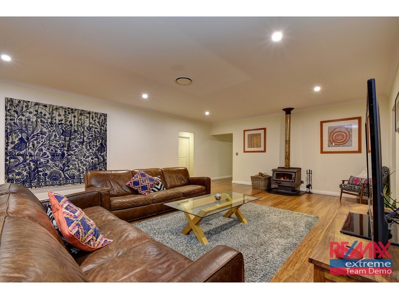 17 Redheart Road, Carramar WA 6031