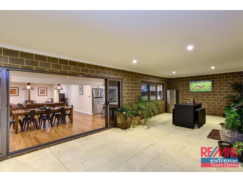 17 Redheart Road, Carramar WA 6031