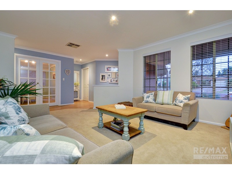 22 St Sebastien Chase, Iluka WA 6028