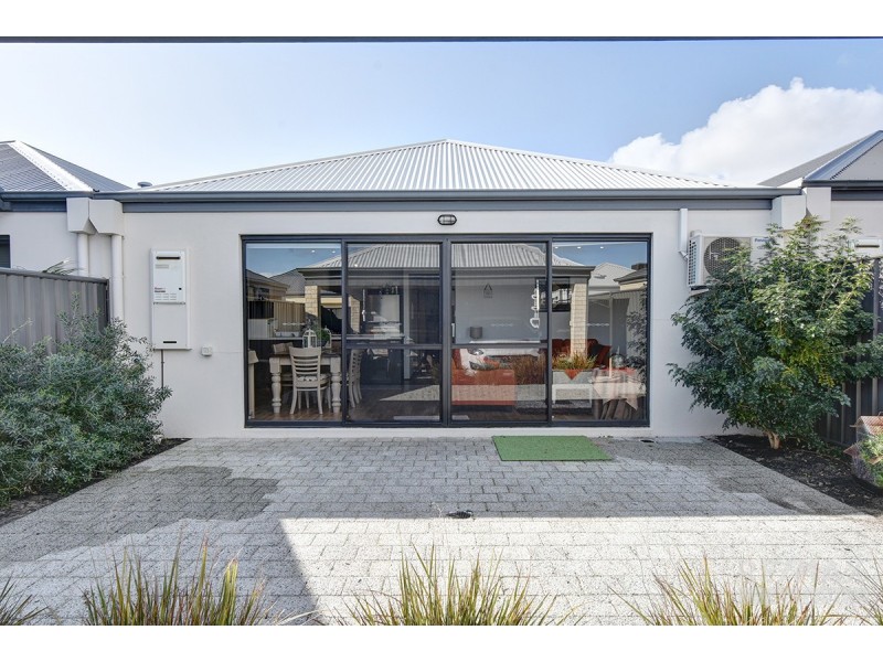 26 Conferta Link, Banksia Grove WA 6031
