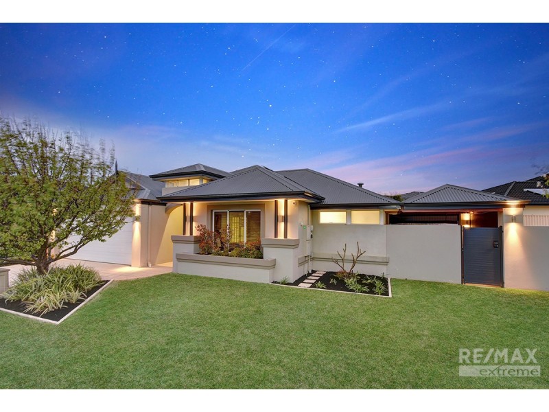 17 Daytona Drive, Iluka WA 6028