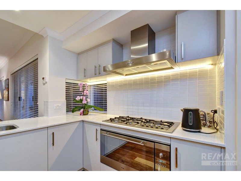 17 Daytona Drive, Iluka WA 6028