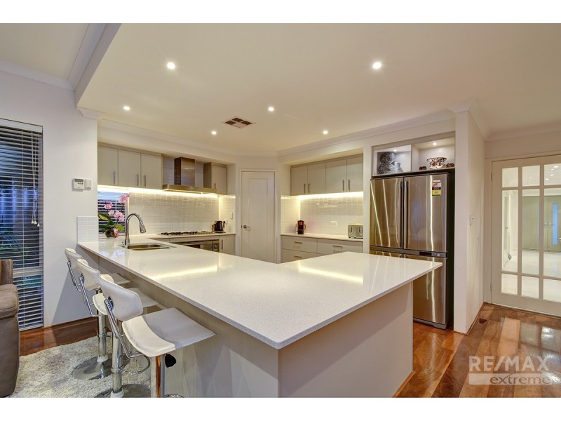 17 Daytona Drive, Iluka WA 6028