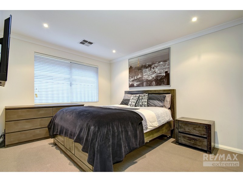 17 Daytona Drive, Iluka WA 6028