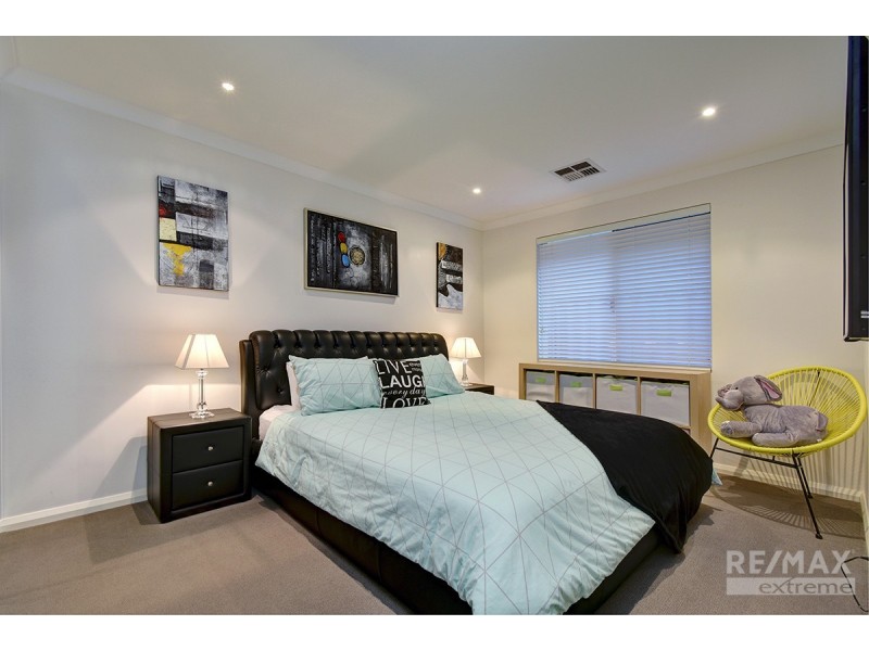 17 Daytona Drive, Iluka WA 6028