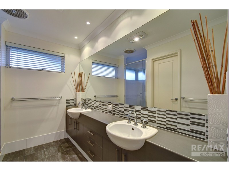 17 Daytona Drive, Iluka WA 6028