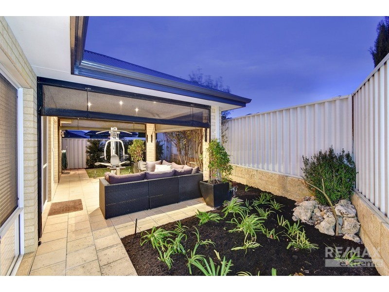 17 Daytona Drive, Iluka WA 6028