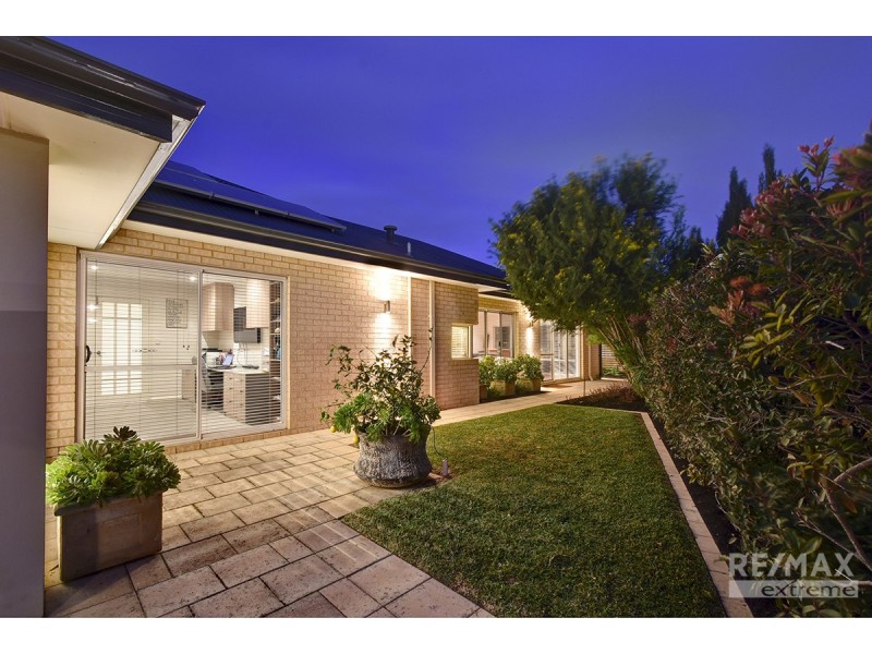 17 Daytona Drive, Iluka WA 6028