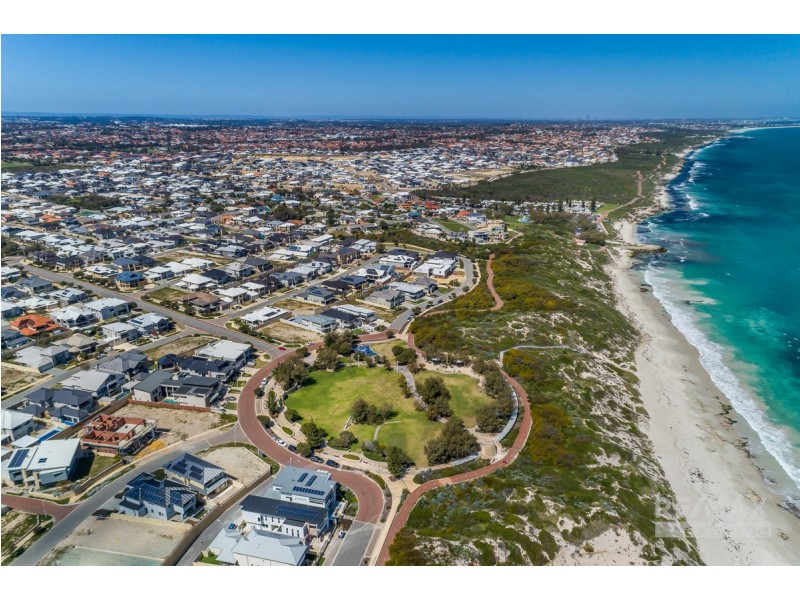 2 Reefview Rise, Burns Beach WA 6028