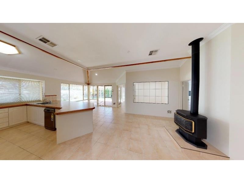 23 St Helena Way, Iluka WA 6028