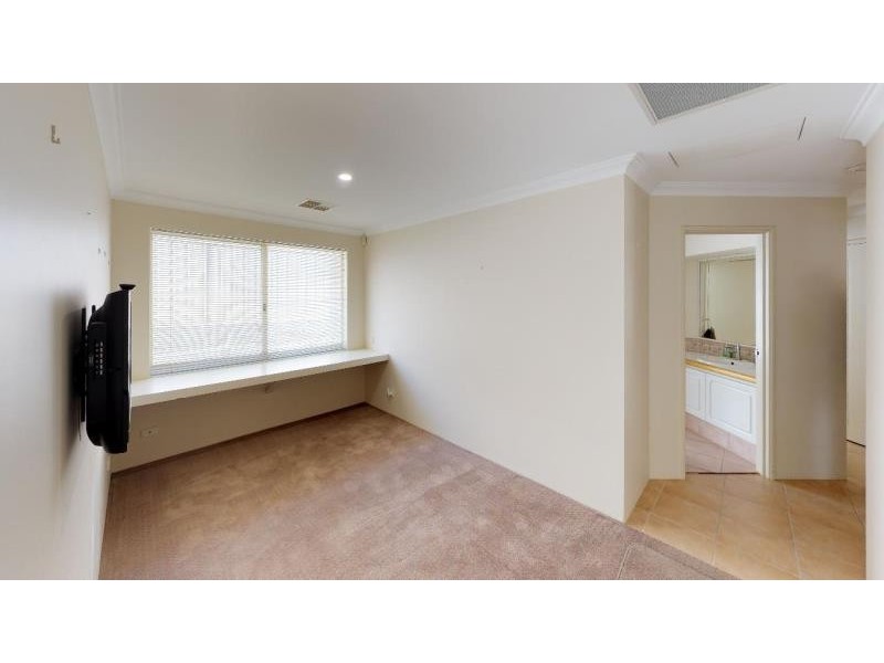 23 St Helena Way, Iluka WA 6028