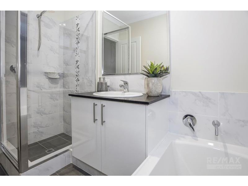 24 Bristlebird Circuit, Alkimos WA 6038