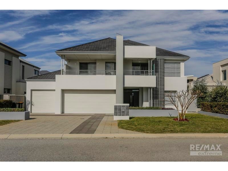 19 Romano Crescent, Iluka WA 6028