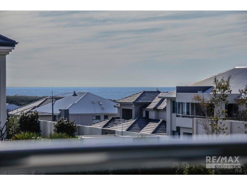 19 Romano Crescent, Iluka WA 6028