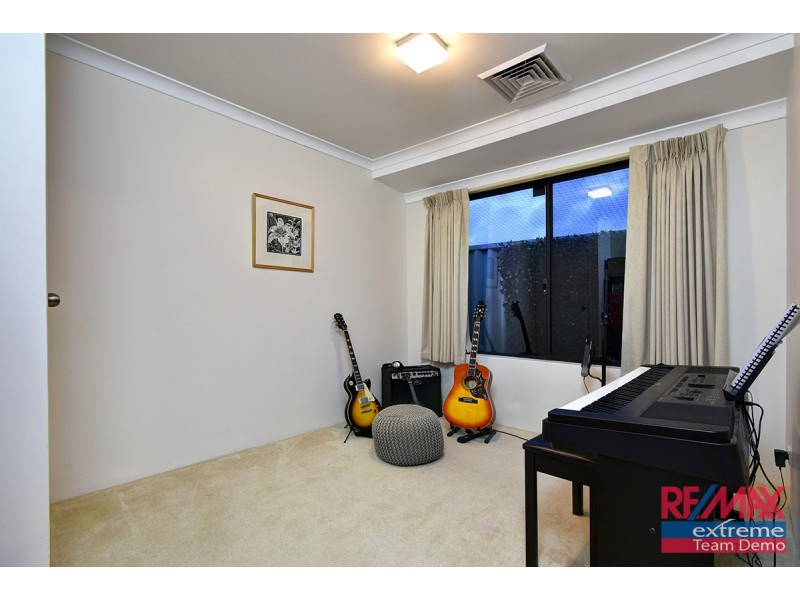 1 Kartner Road, Tapping WA 6065