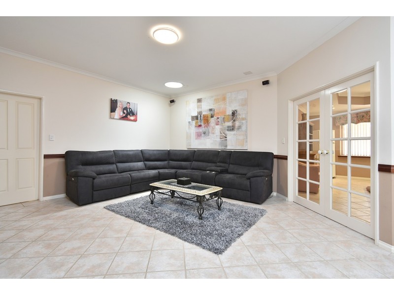 55 Amberley Way, Pearsall WA 6065