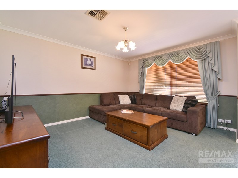 55 Amberley Way, Pearsall WA 6065