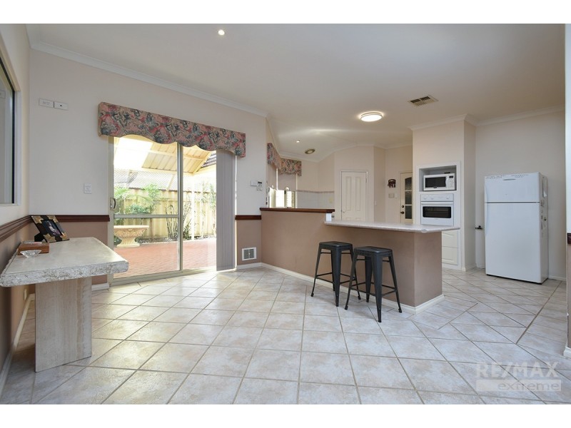 55 Amberley Way, Pearsall WA 6065