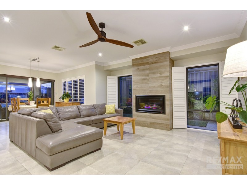 76 Venice Entrance, Iluka WA 6028