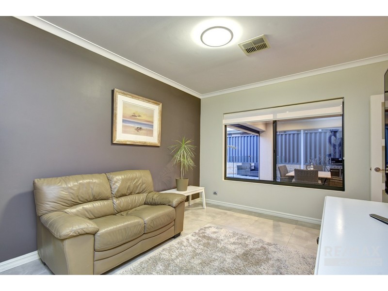 76 Venice Entrance, Iluka WA 6028