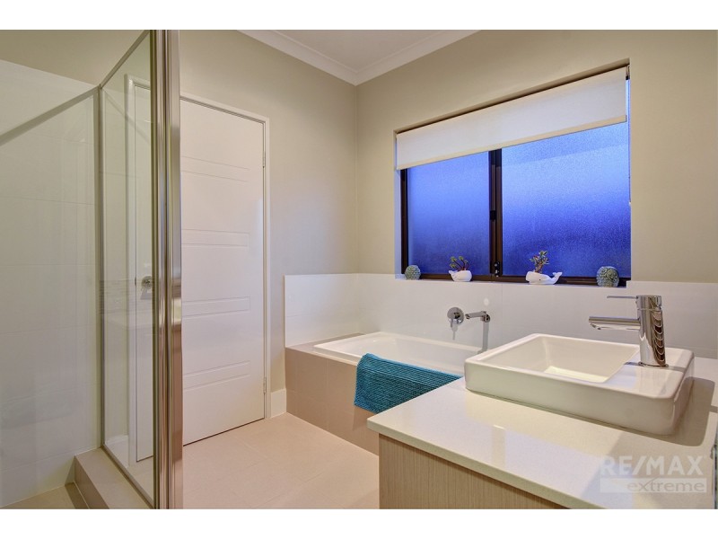 76 Venice Entrance, Iluka WA 6028