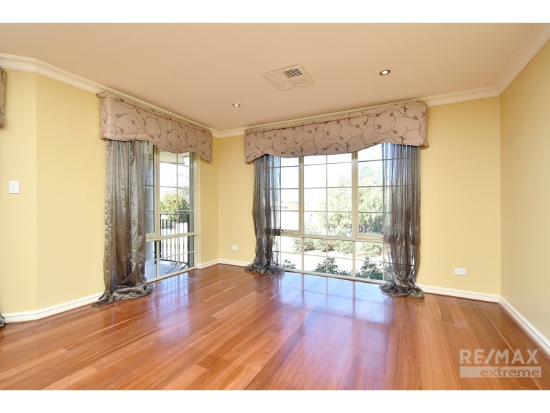 22 Chandela Loop, Currambine WA 6028