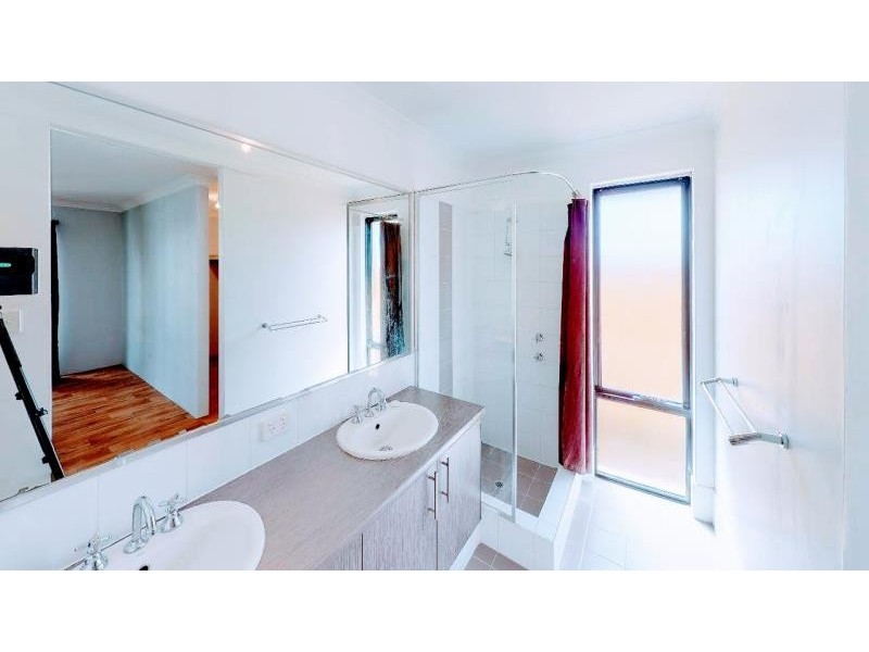 8 Graymont, Darch WA 6065