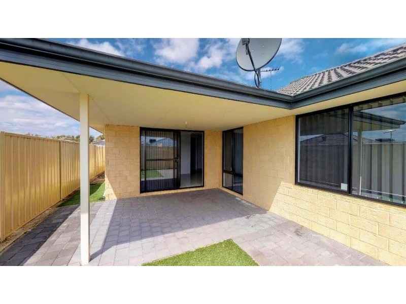 8 Graymont, Darch WA 6065