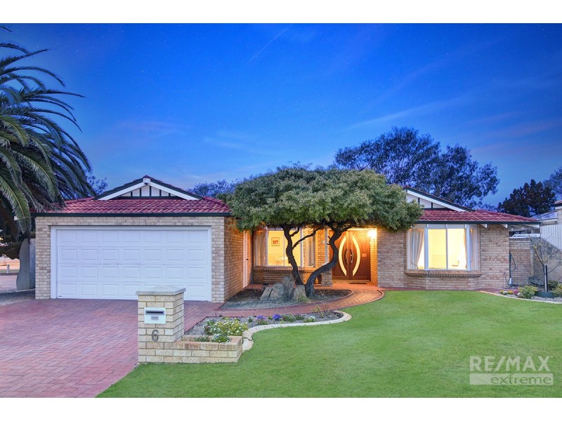 6 St Helena Way, Iluka WA 6028