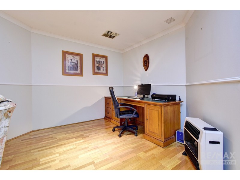 6 St Helena Way, Iluka WA 6028