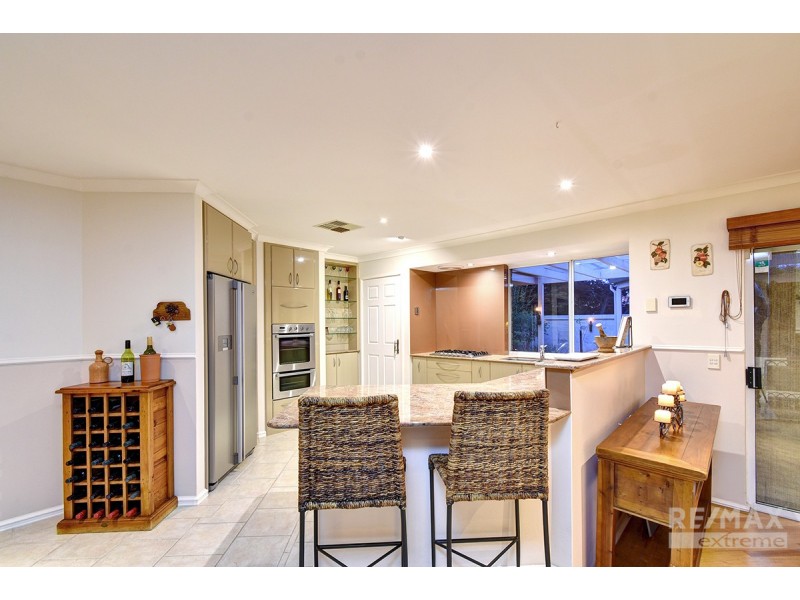 6 St Helena Way, Iluka WA 6028